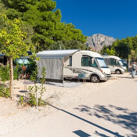 Medora Orbis Pitches Parque de Campismo *